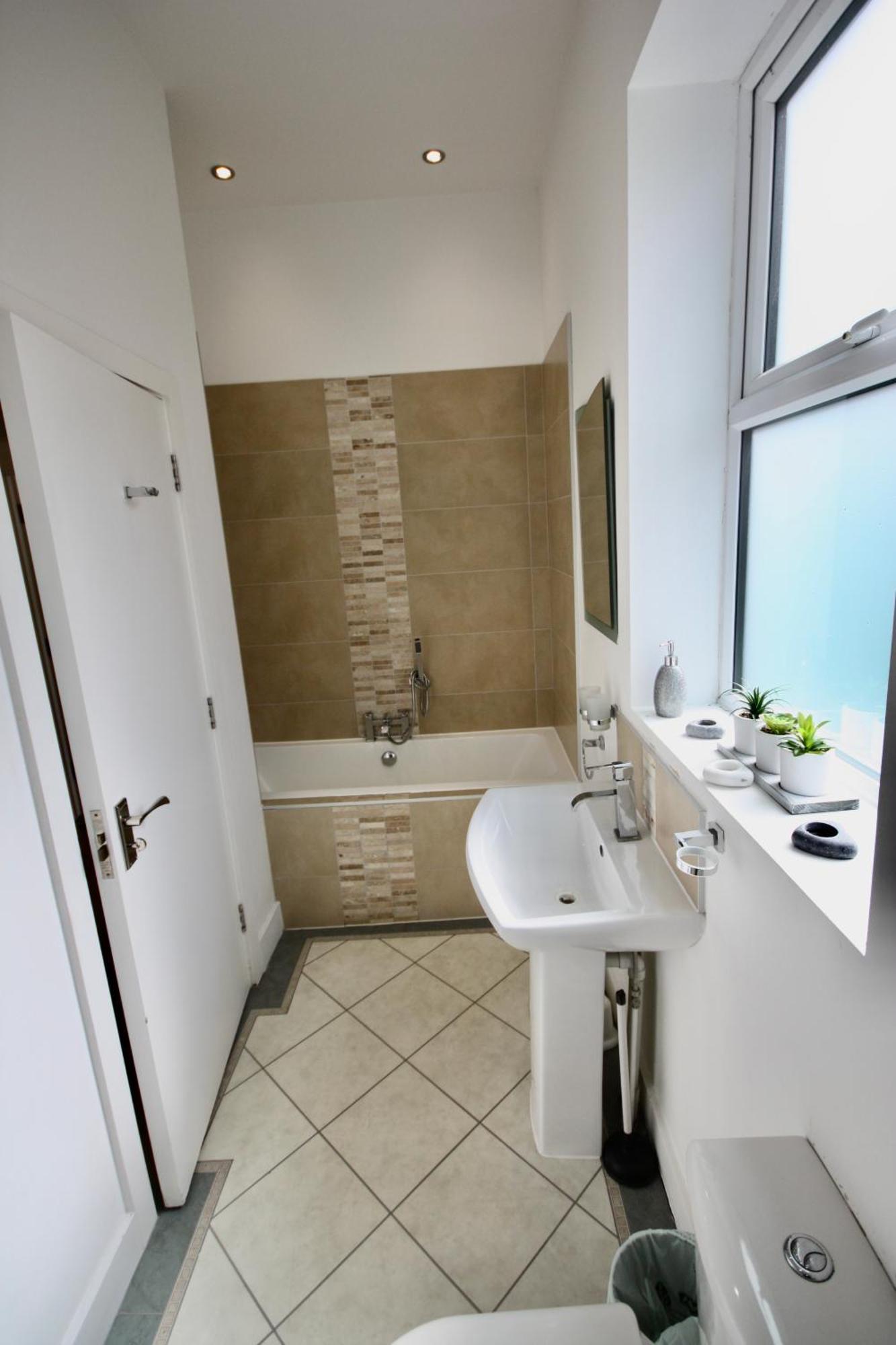 Holiday Home Hot Tub & Sauna Bornemouth Extérieur photo